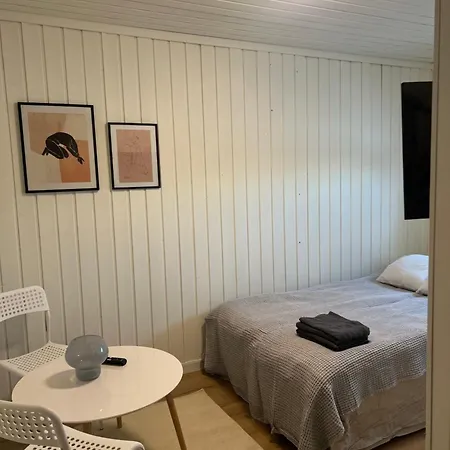 Gamle - Enebakkveien Apartment